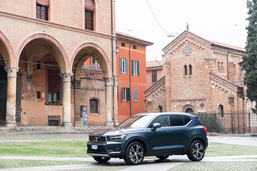  Volvo XC40 T5 Plug-in Hybrid Inscription 2020 года  (WW) (фото 27 из 44)